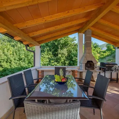 Lara I With Panoramic View And Pool Holiday home Labin (Istria)